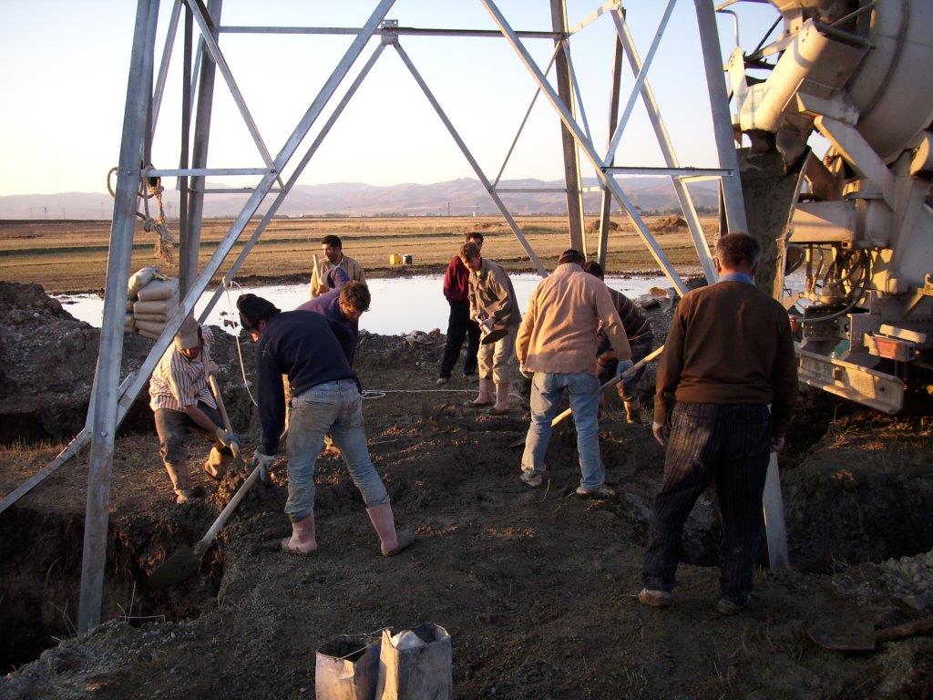 ISPARTA İLİ KULEÖNÜ İLÇESİ  21 KM  2X477 MCM HAWK  İLETKENLİ GALVANİZLİ CİVATALI ENERJİ NAKİL HATTI